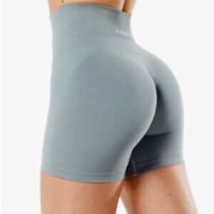 Alphalete 4.5” Amplify Shorts